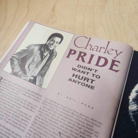 Vintage Music City News Magazine August 1988 Conway Twitty Cover Country Music - Picture 2 of 5